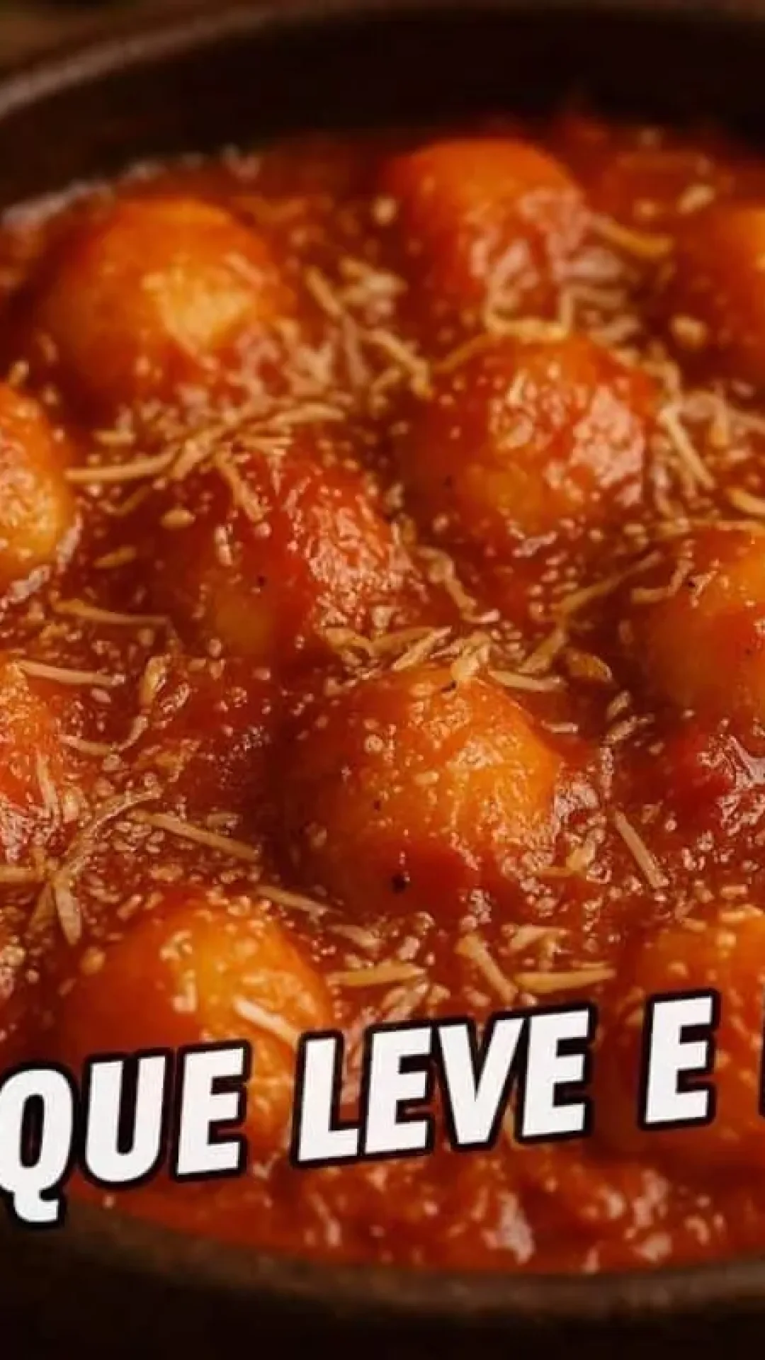 Nhoque de batata com molho caseiro: um clássico que encanta a todos no seu almoço de natal