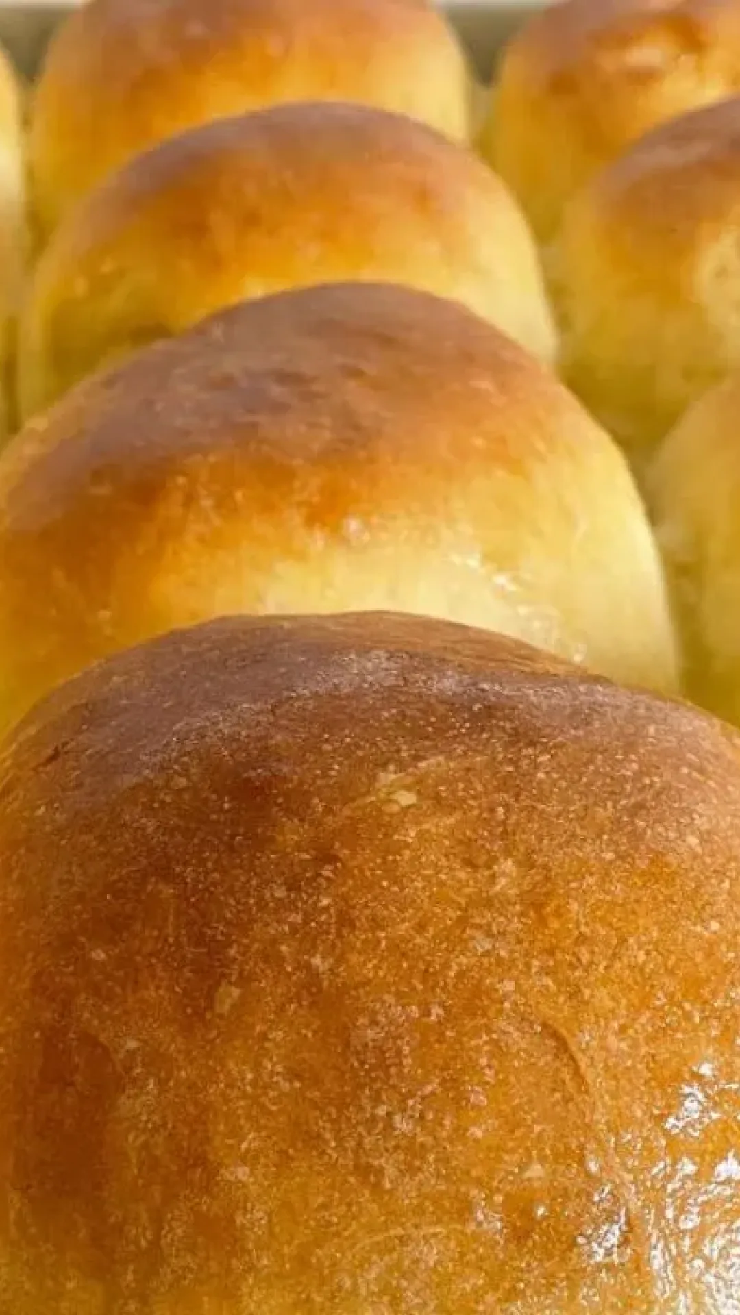 Pão caseiro com creme de leite fofinho e leve igual pãozinho de padaria