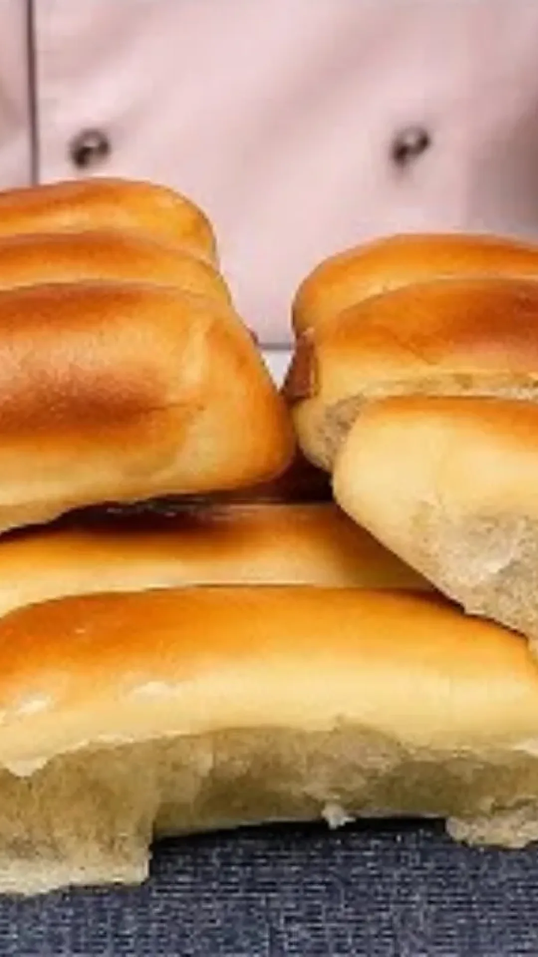 Pão de cachorro quente para seu lanche: receita super fácil e fofinha