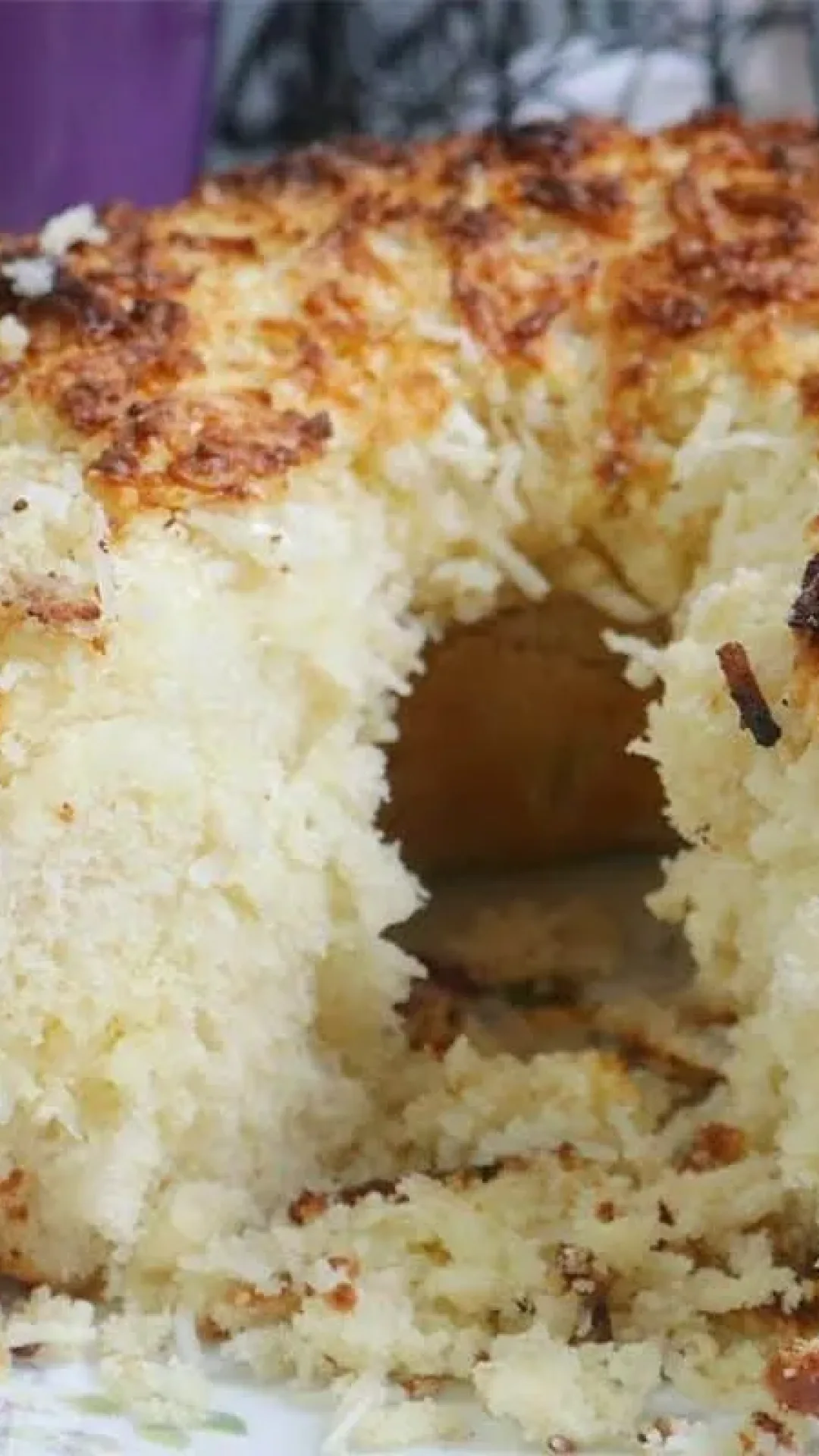 Pão de coco mais fácil e simples do mundo, pois você não precisa sovar e ele fica fofo e saboroso