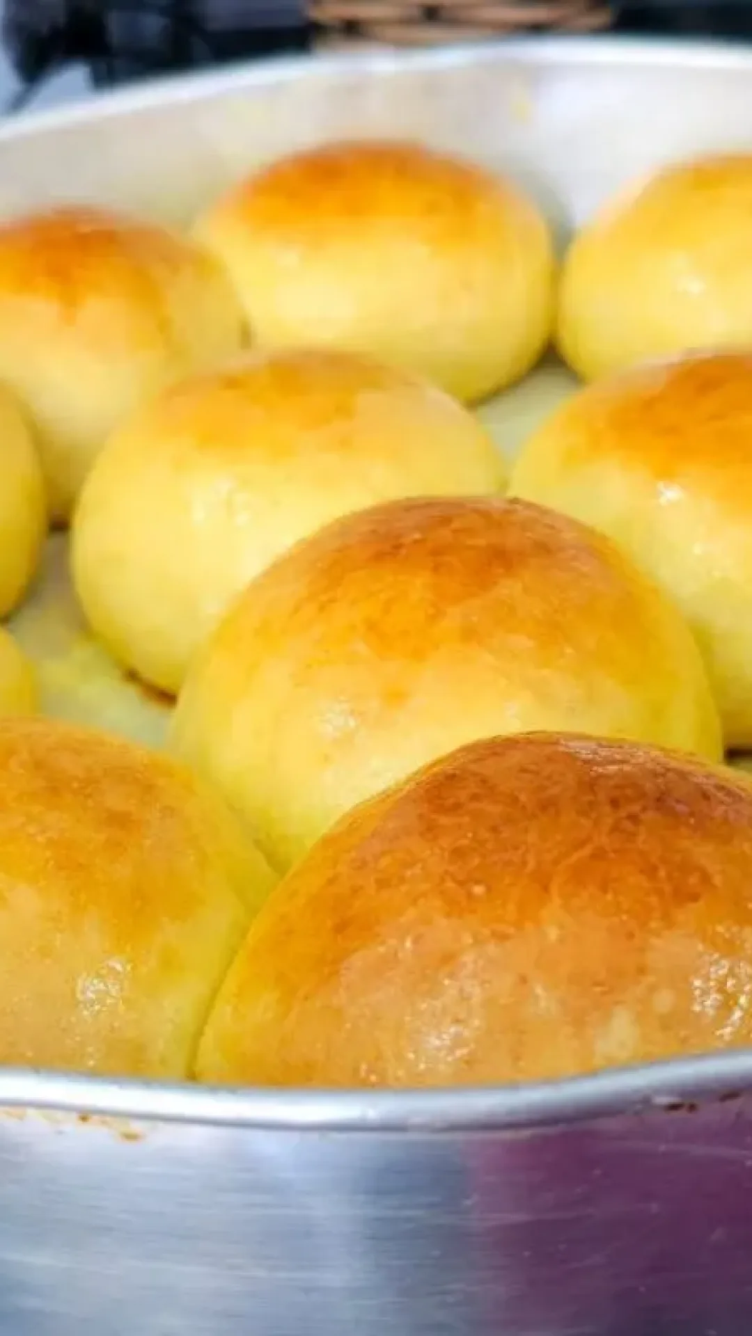 Pão de milho fácil e fofinho, perfeito para o café da tarde