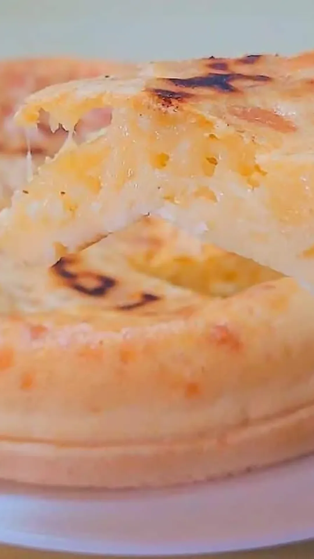 Pão de queijo de frigideira: nunca visto antes, a receita rápida e fácil