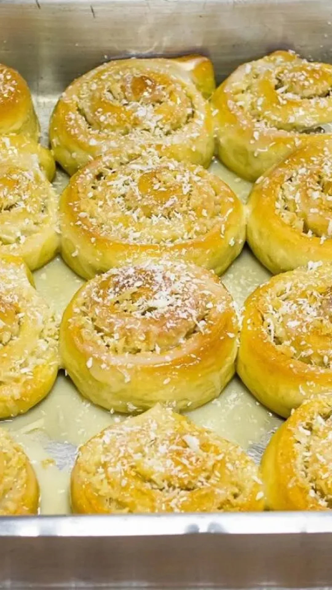 Pão doce recheado com coco: a receita das fatias húngaras fofinhas e com um recheio muito cremoso