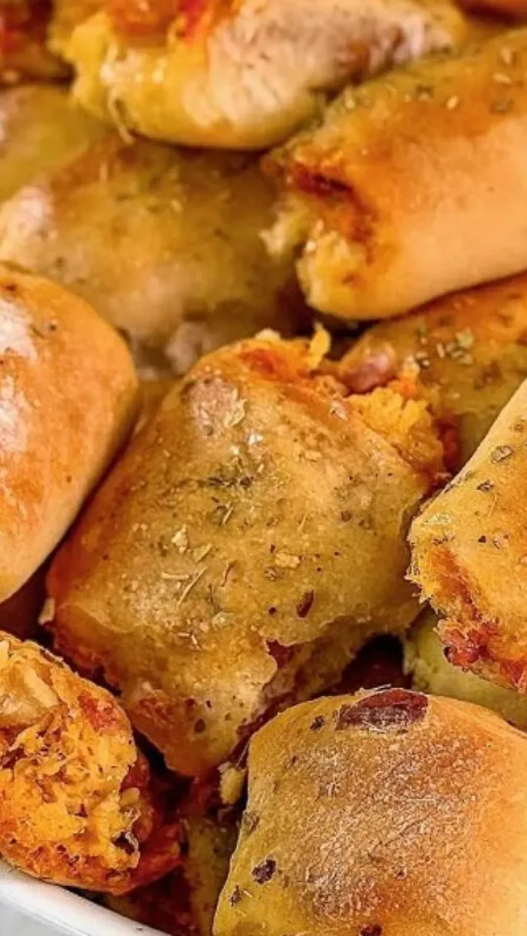 Pãozinho de frango com calabresa um lanche perfeito e irresistível para qualquer hora