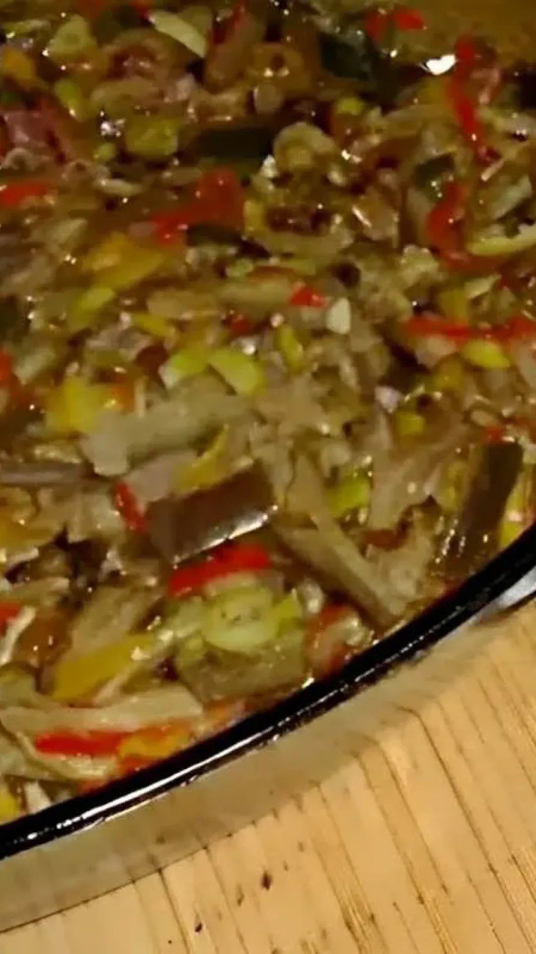 Para servir com pães e torradas essa caponata de berinjela é uma ótima pedida