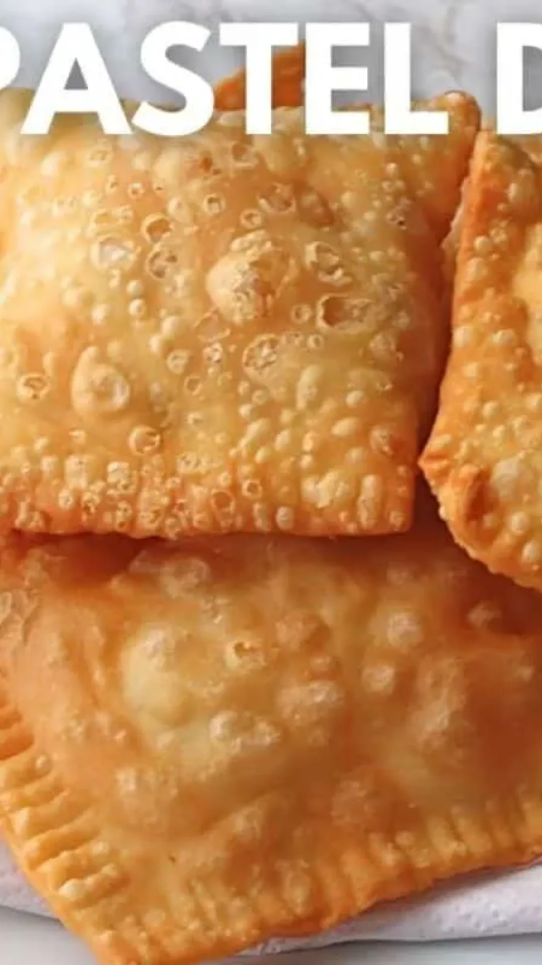 Pastel de feira sequinho e crocante, com uma massa maravilhosa, igualzinha a da barraca
