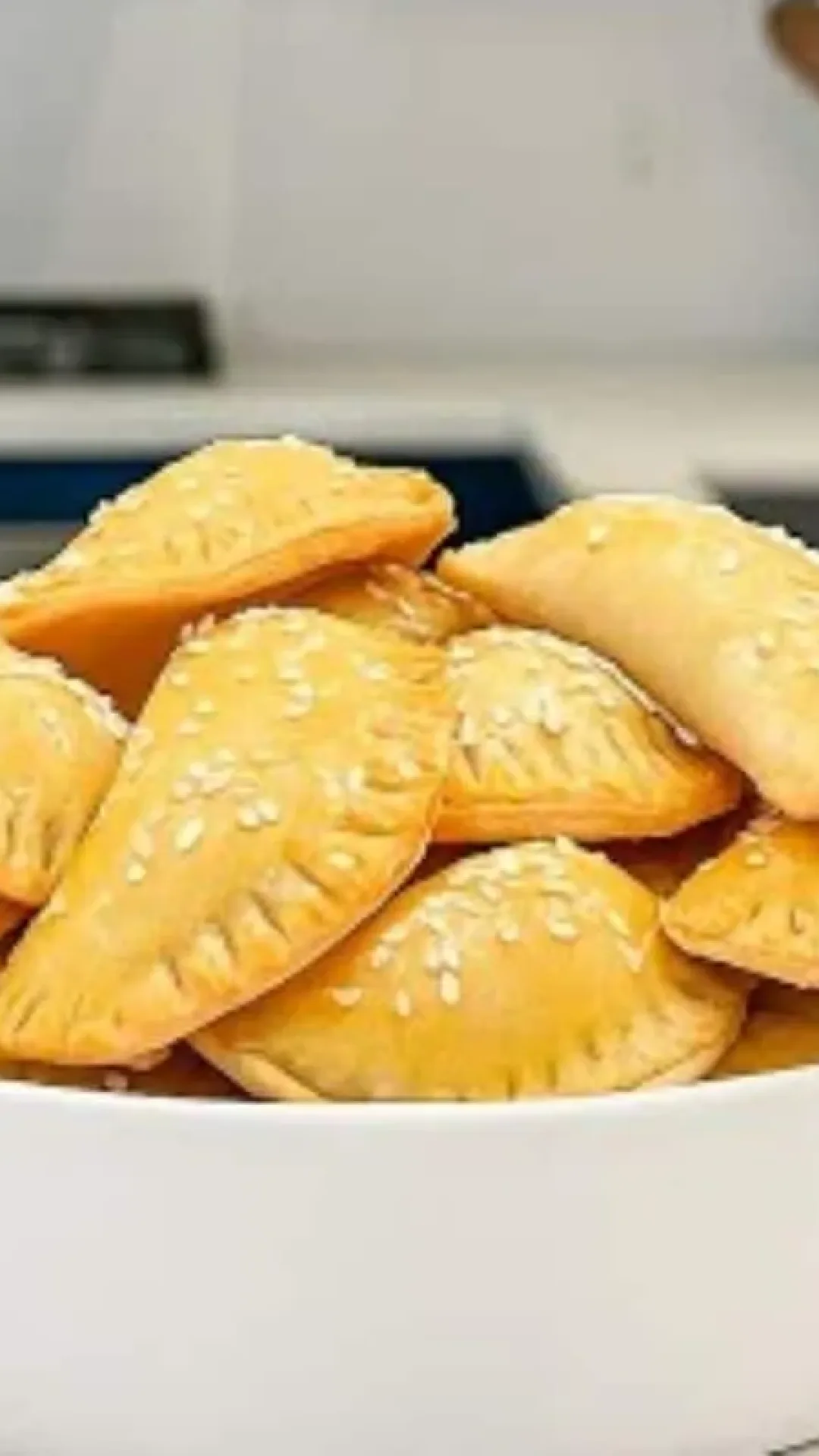 Pastel de forno super fácil para você fazer no seu lanche da tarde sem precisar fritar