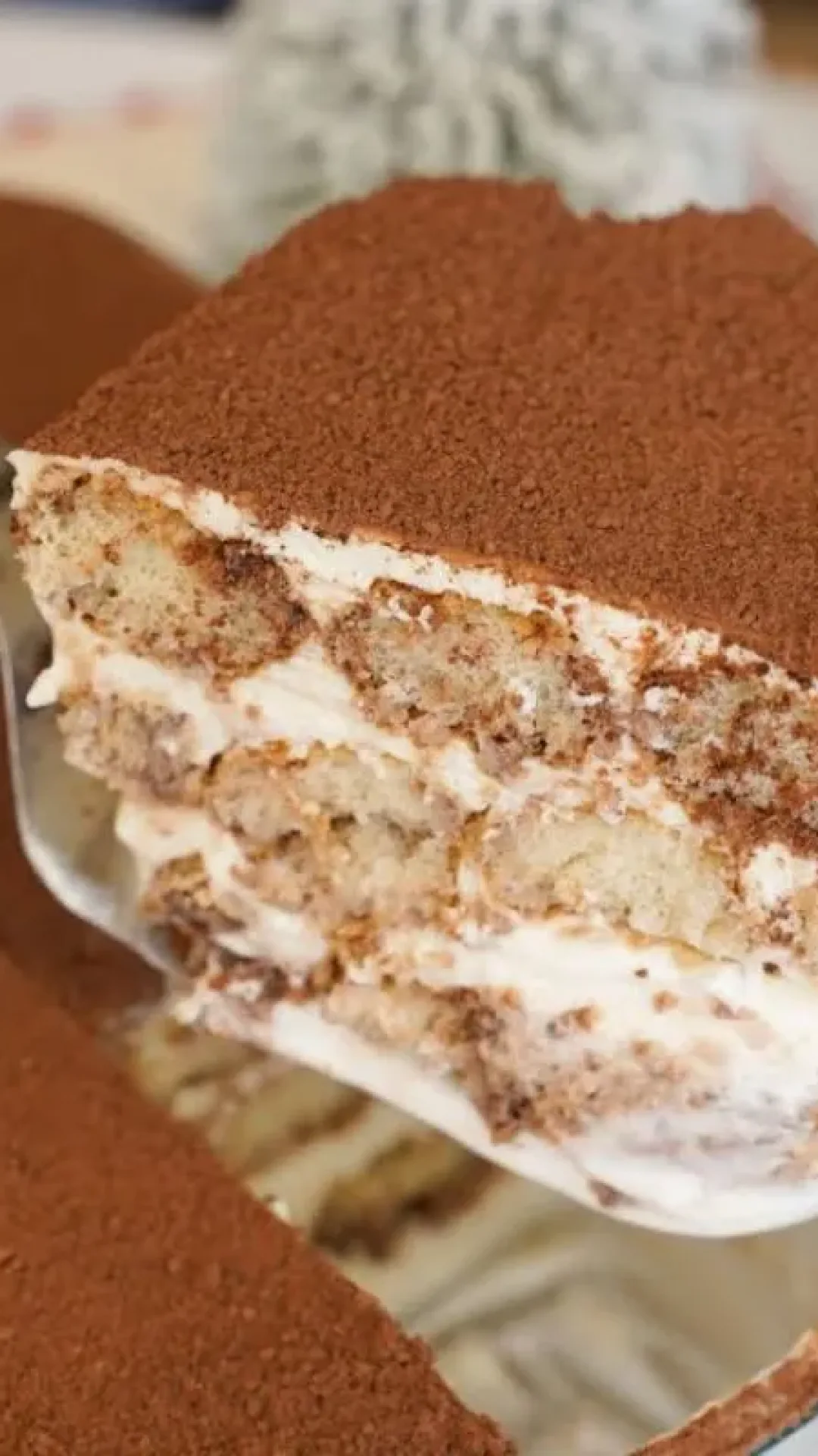 Pavê de nata simples e fácil, uma sobremesa que fica muito cremosa e todos vão adorar