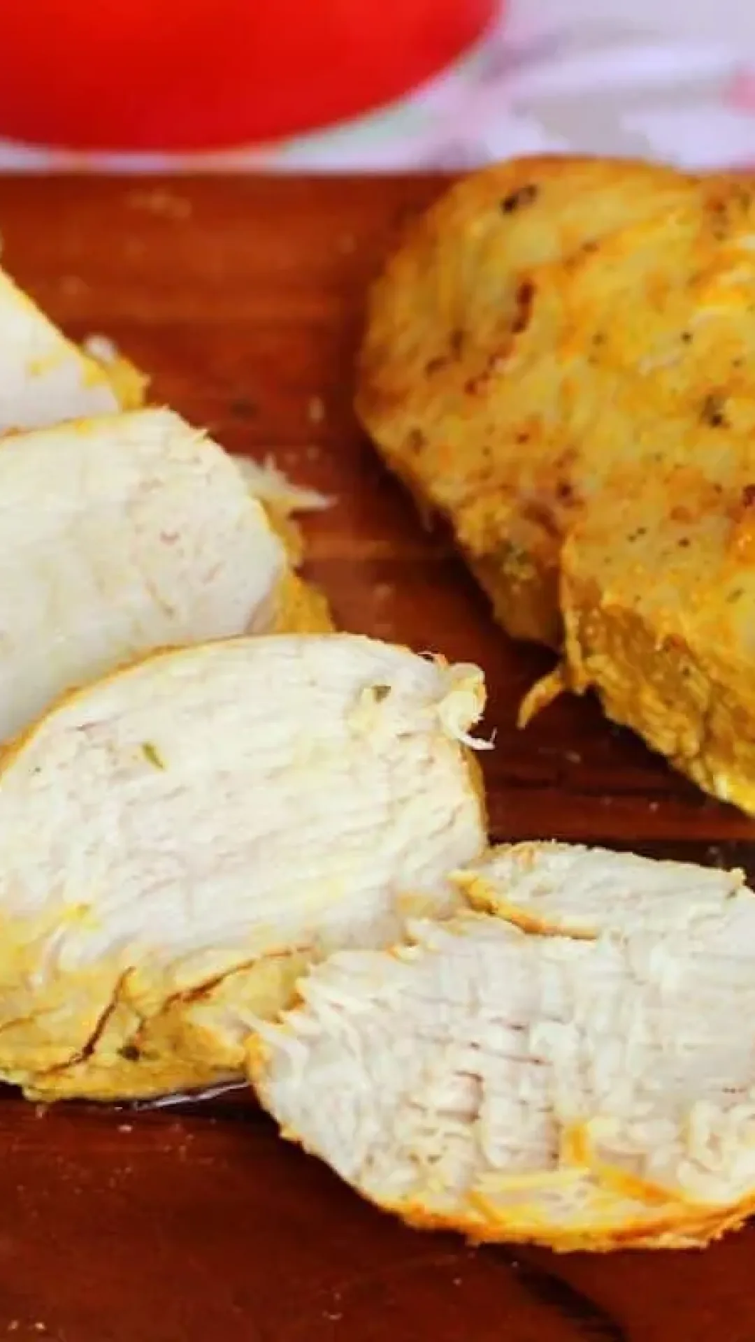 Peito de frango na airfryer fácil suculento e ideal para um almoço rápido e saudável