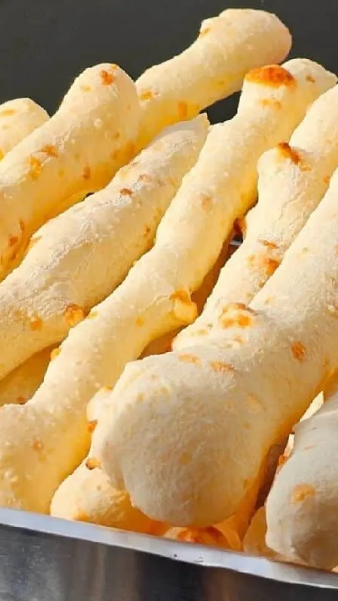 Peta de polvilho: só 1 ovo, biscoito de polvilho assado para o café do feriado