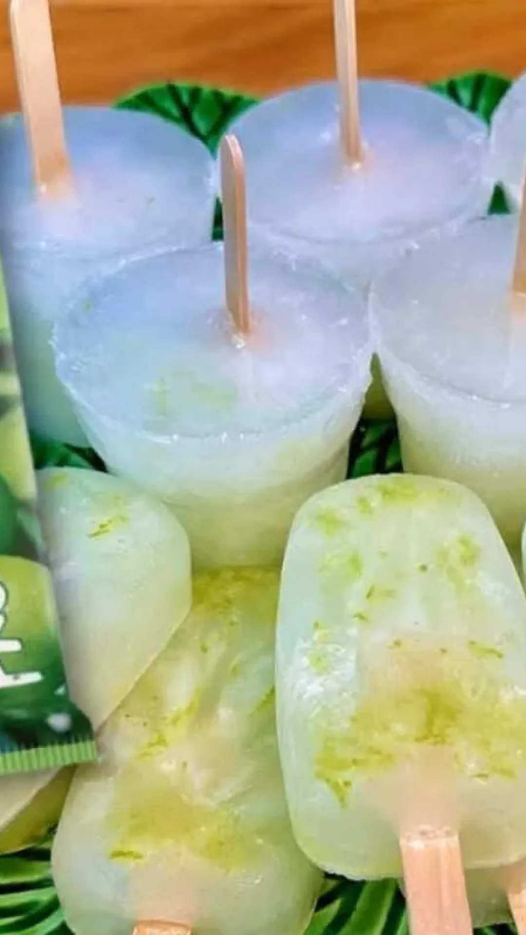 Picolé de limão caseiro fácil de preparar em casa, para você se refrescar na hora da sobremesa