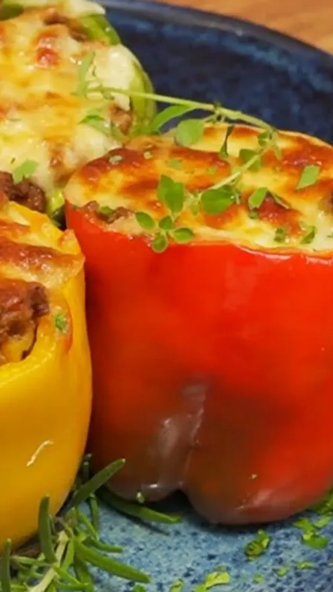 Pimentão recheado, uma receita diferente e fácil de fazer, que vai alegrar o jantar da família