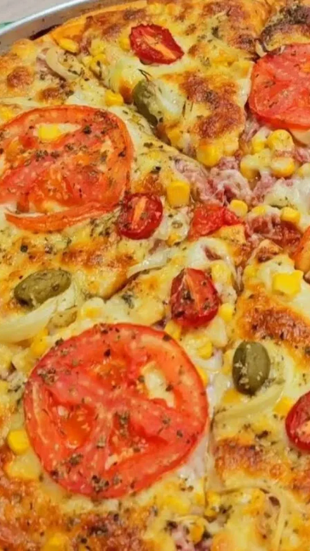 Pizza caseira com massa que não precisa sovar, para você fazer hoje mesmo com praticidade