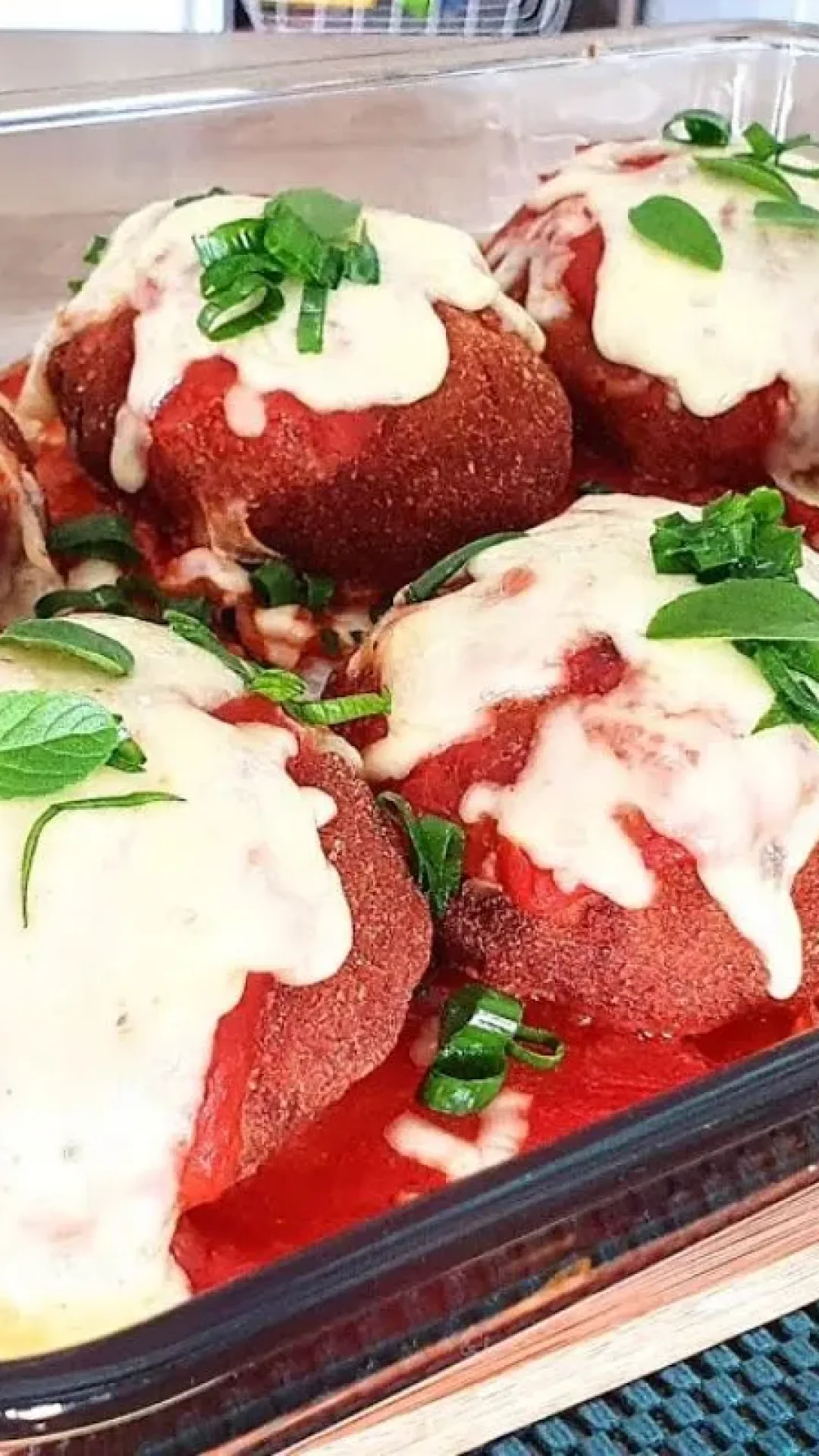 Polpetone de carne recheado com queijo, uma opção deliciosa e suculenta para variar o cardápio da semana