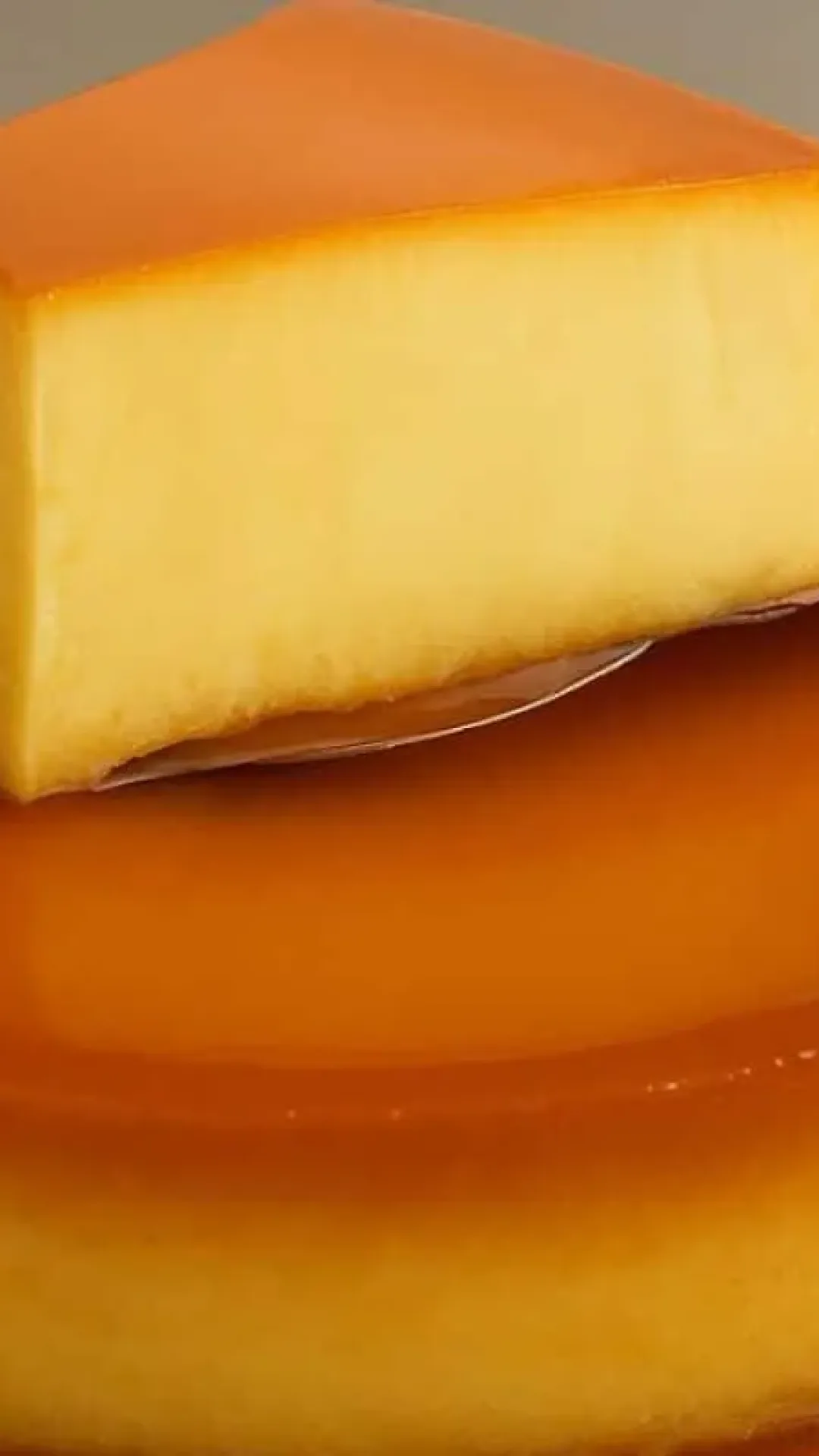 Pudim 4 leites: todo ano faço essa no Natal, bate no liquidificador, pronto em minutos