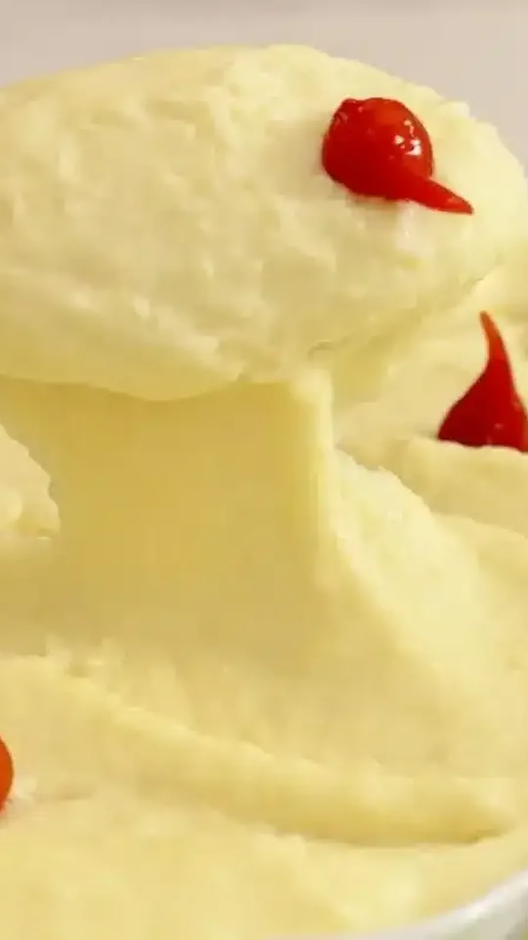 Purê de batata com aligot com aquele queijo puxando, um acompanhamento digno de restaurante