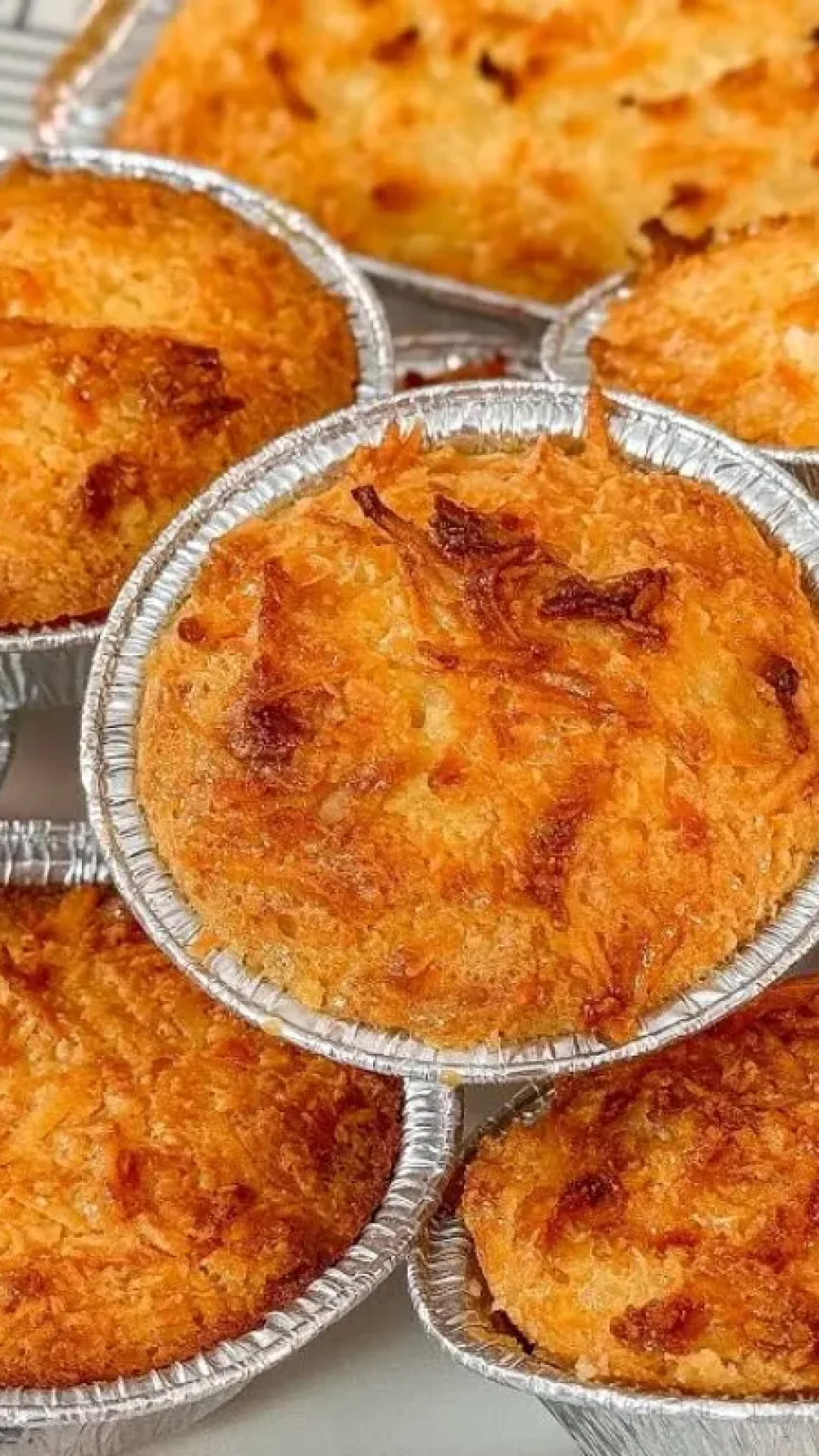 Queijadinha cremosa que rende muito, perfeita para o seu faça e venda ou para saborear em casa