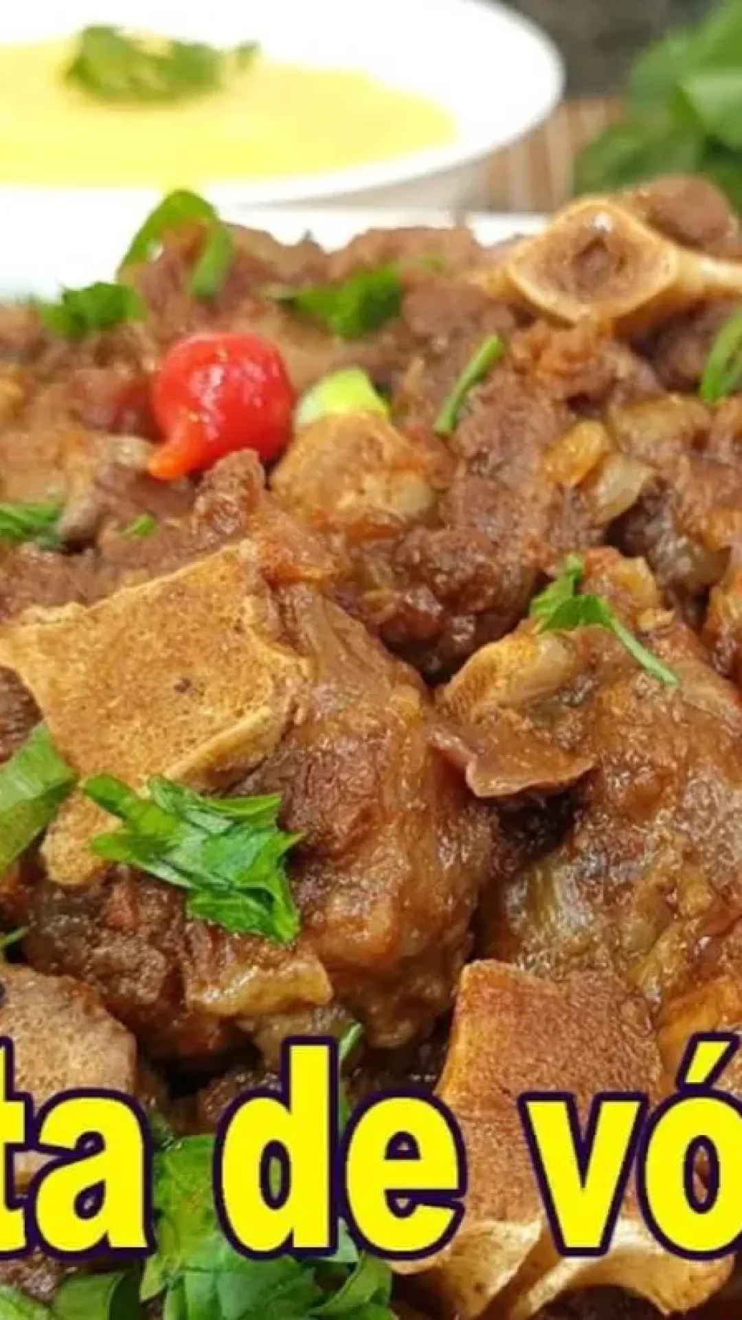 Rabada tradicional com molho e cebola: receita de dar água na boca para o almoço de feriado