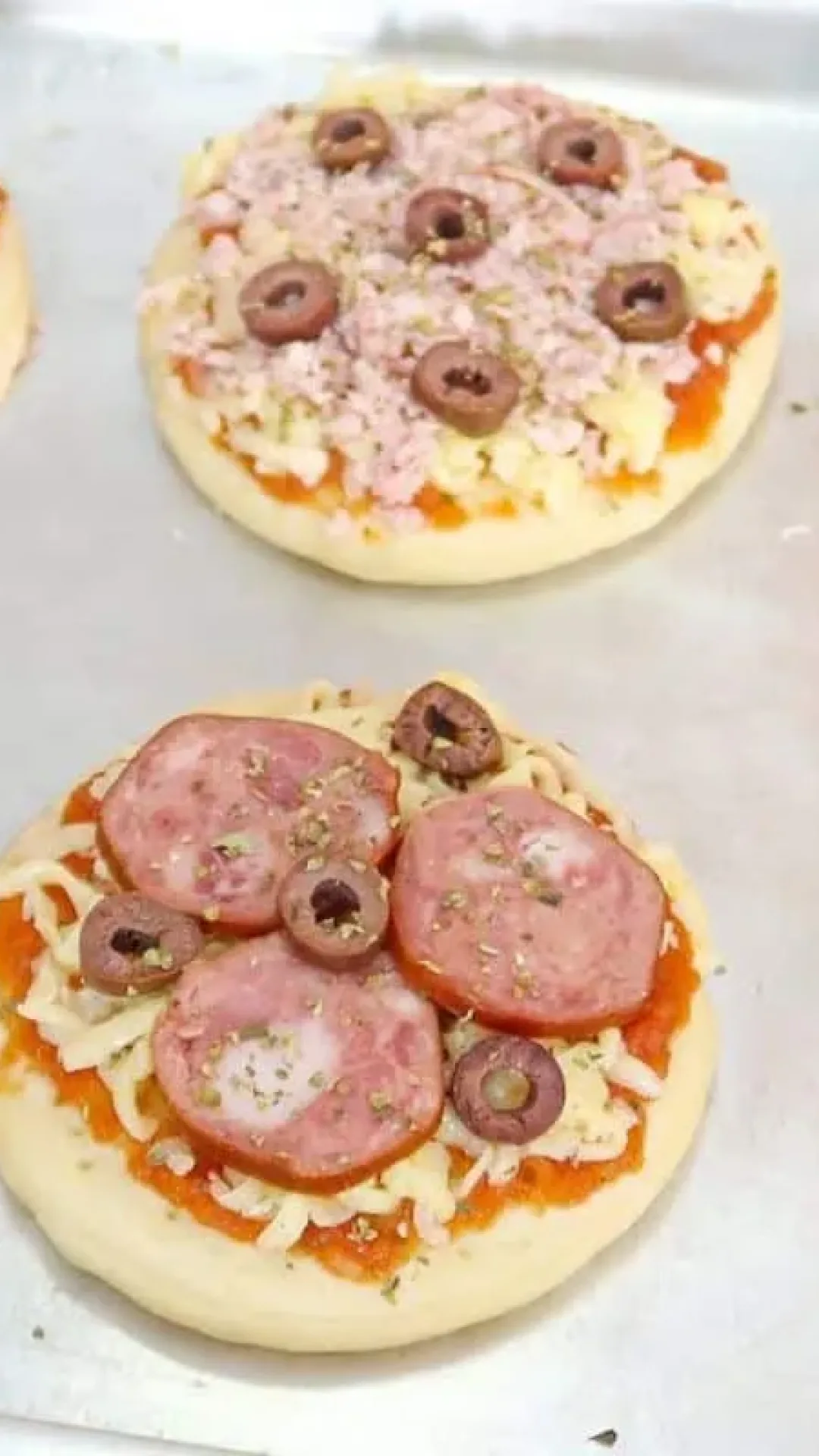 Receita de massa para mini pizza que fica perfeita e não resseca quando assa