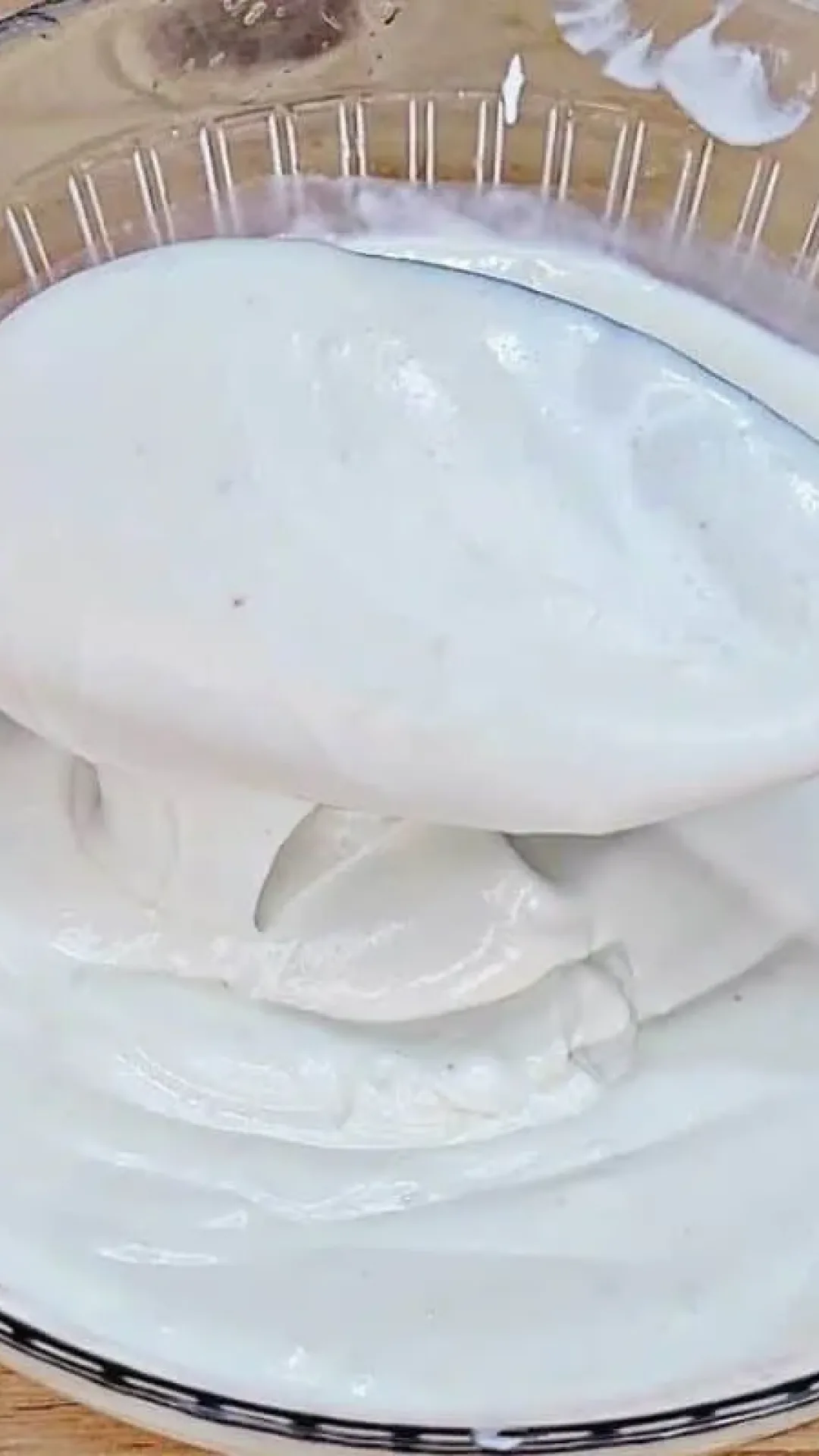 Receita de recheio de leite moça: um mousse fácil e rápido para deixar seus bolos e tortas incríveis