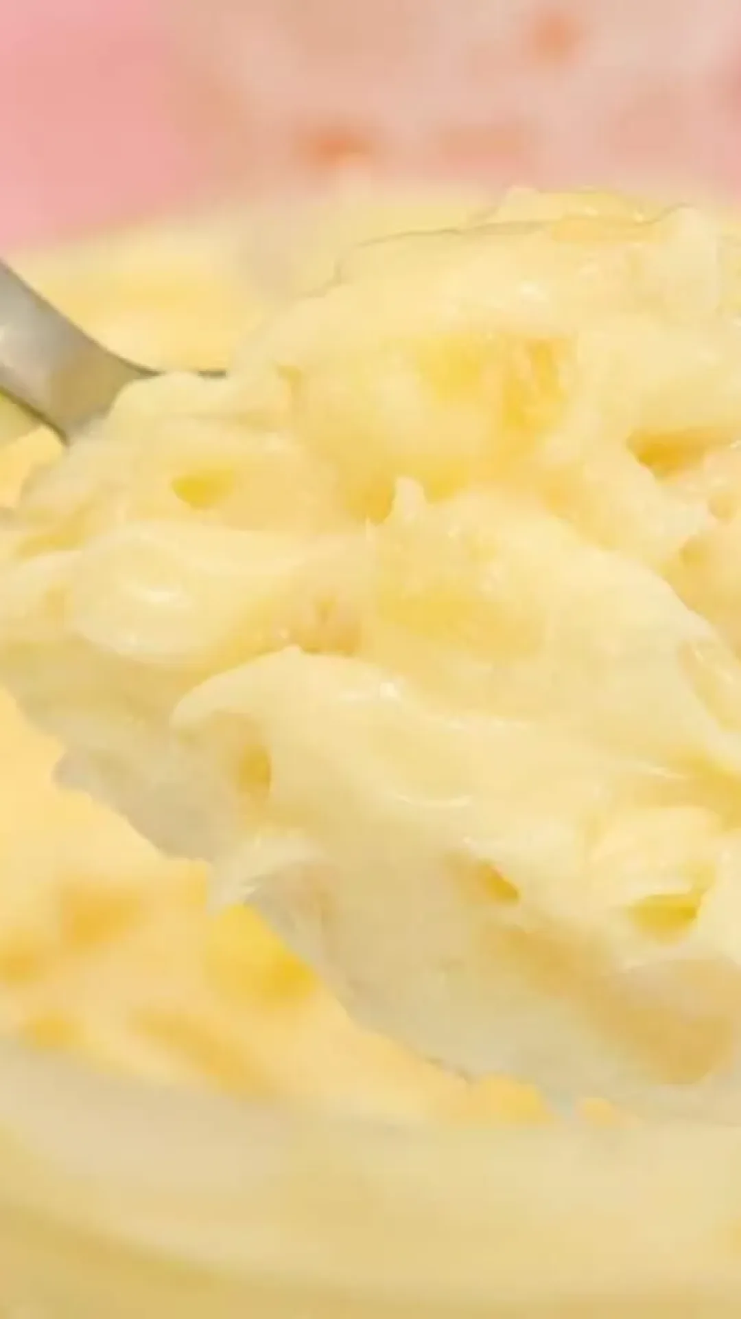 Recheio de abacaxi com 4 leites: super cremoso e estruturado, perfeito para bolos e doces