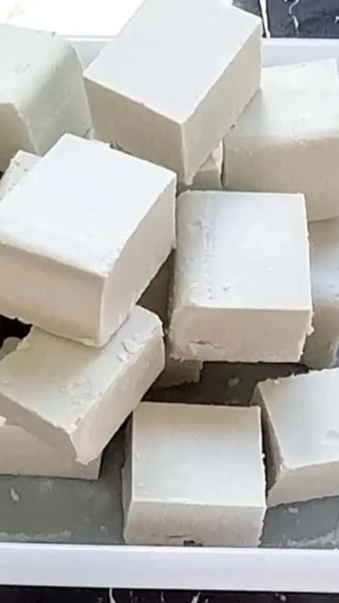 Sabão caseiro econômico super duro fácil de fazer e ideal para limpeza pesada