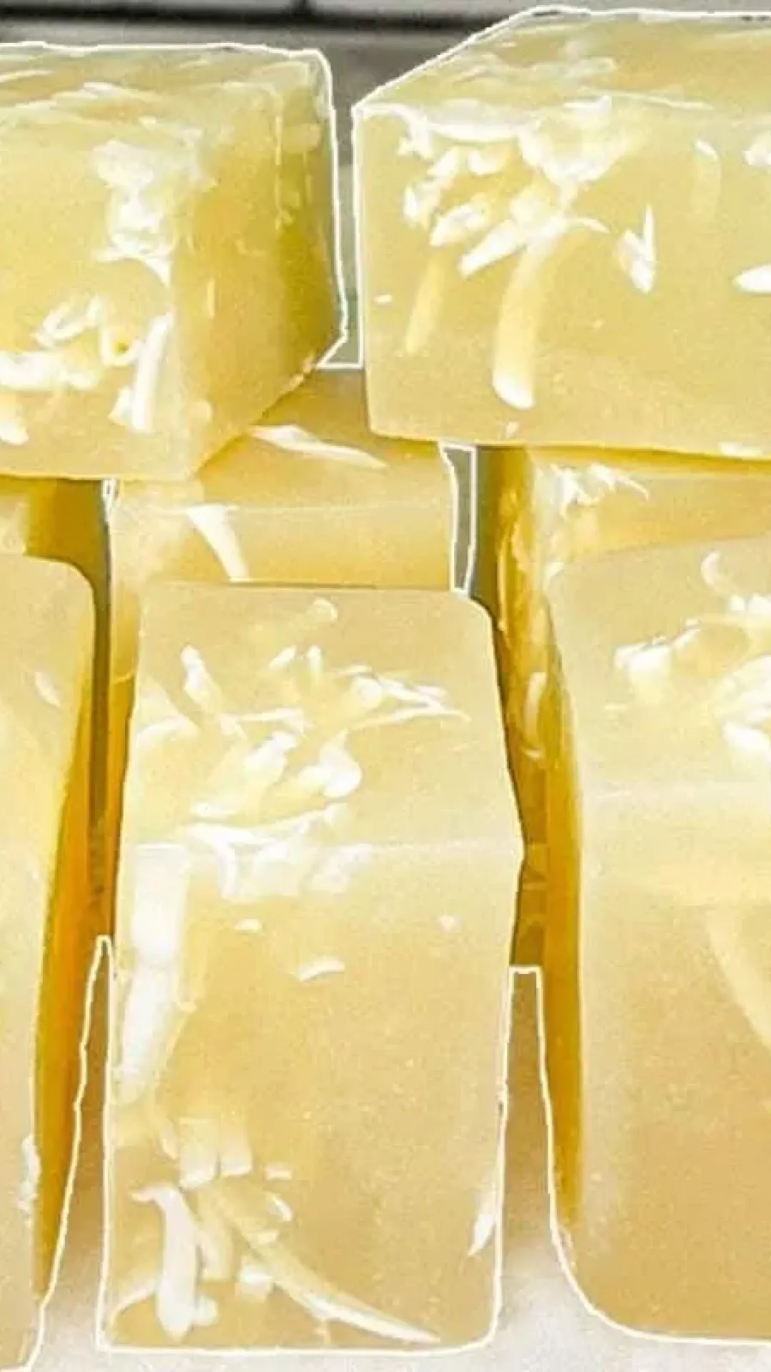 Sabão caseiro sem soda com um segredo para fazer a barra perfeita e econômica