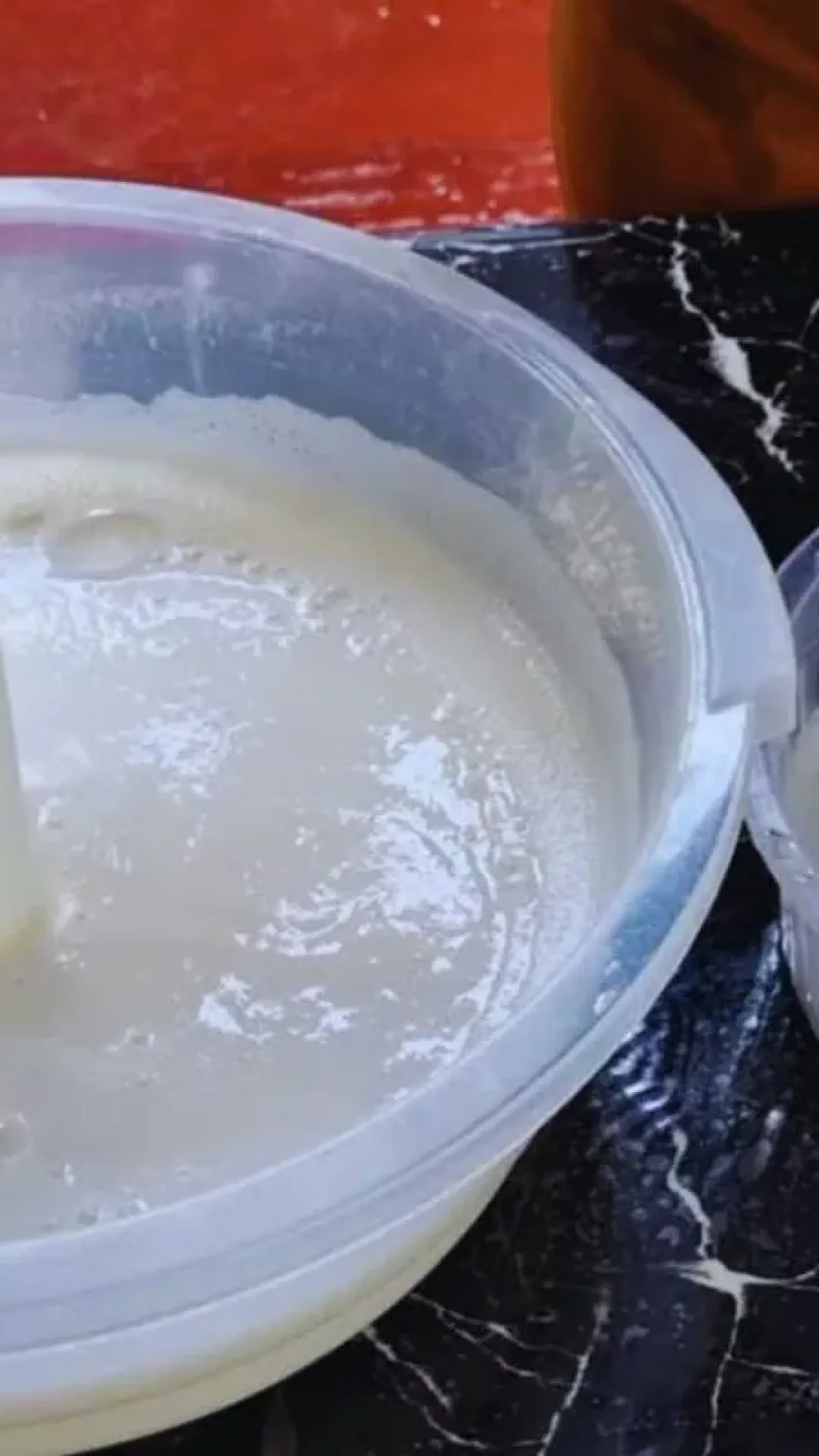 Sabão de coco caseiro: espuma muito e deixa suas roupas muito mais limpas e perfumadas