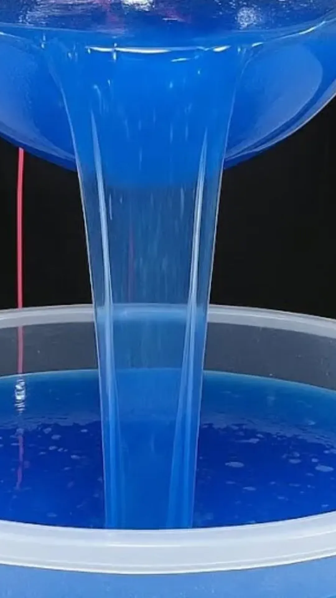 Sabão líquido para limpeza pesada: rende muito e limpa tudo de verdade