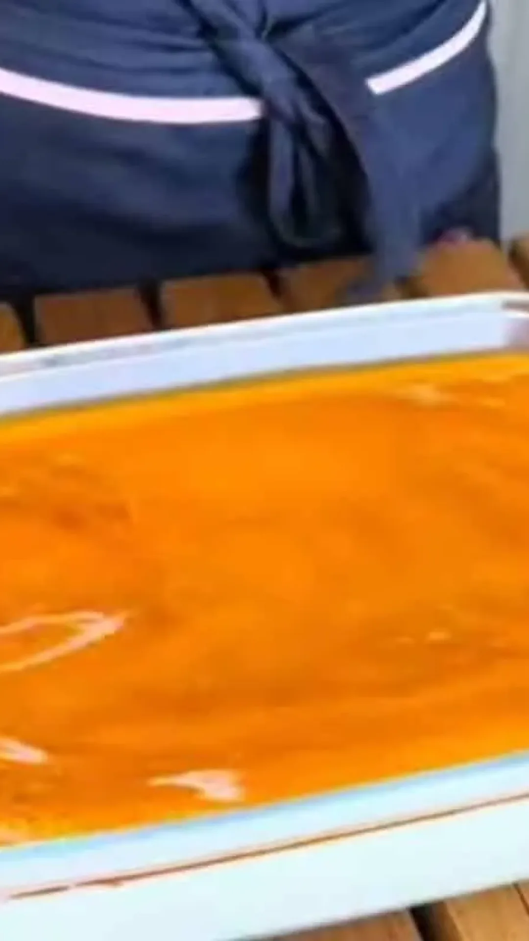 Se você está procurando uma sobremesa fácil de fazer para o Natal não perca essa dica pudim de travessa