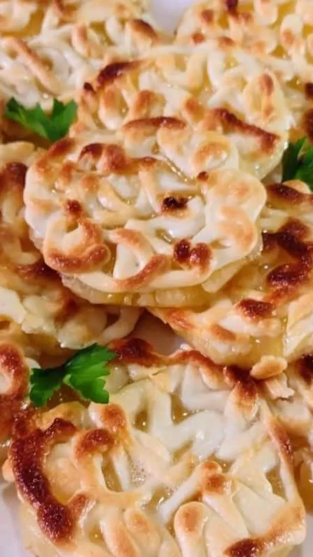 Sobremesa de abacaxi com apenas dois ingredientes que fica pronta muito rápido e é a opção mais econômica e deliciosa para o seu final de semana