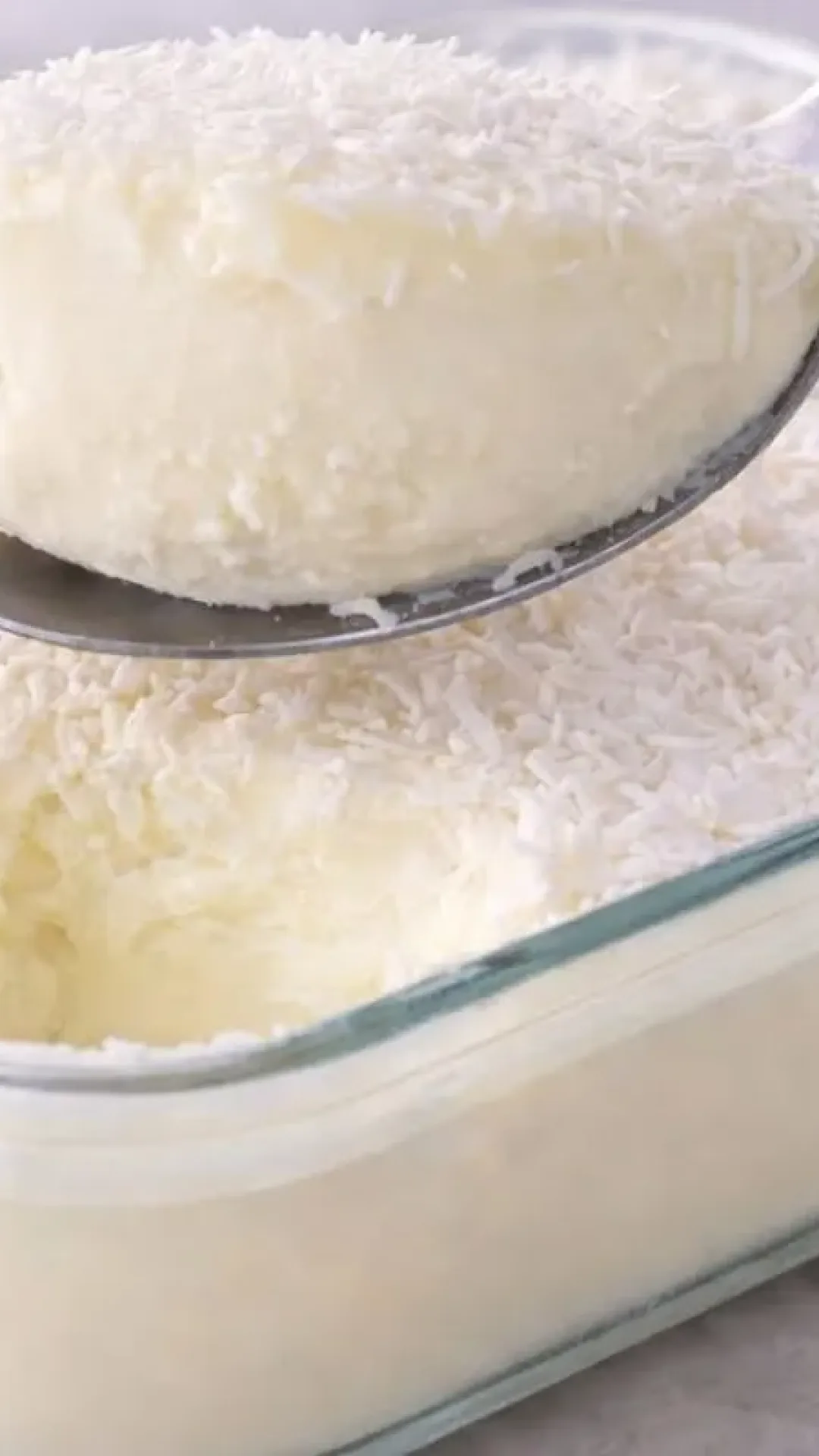 Sobremesa de coco rápida e fácil, a solução perfeita para quando você está com pressa
