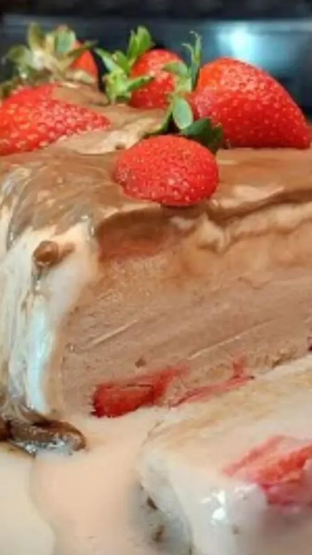 Sorvetão sensação: aprenda como fazer o melhor pudim de sorvete do mundo, que fica irresistível