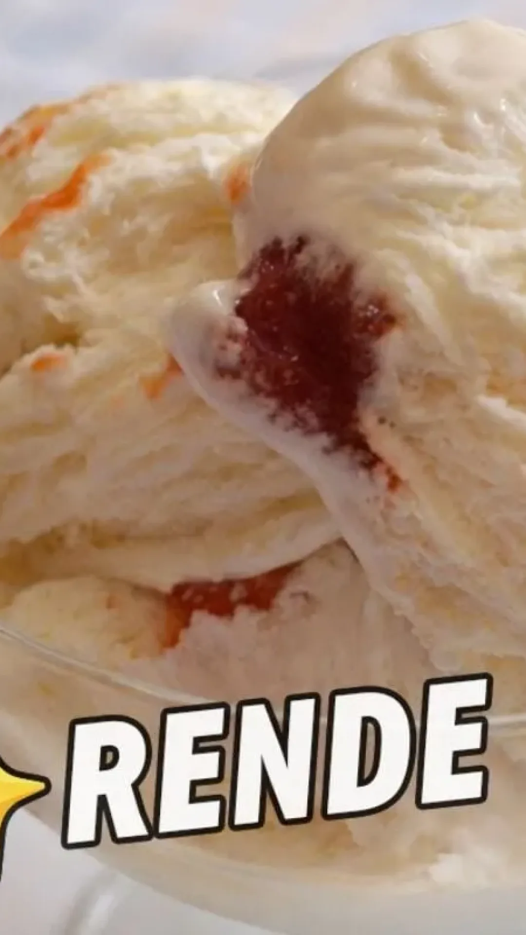 Sorvete caseiro super cremoso que rende 4 litros: descubra o segredo para fazer essa delícia gelada