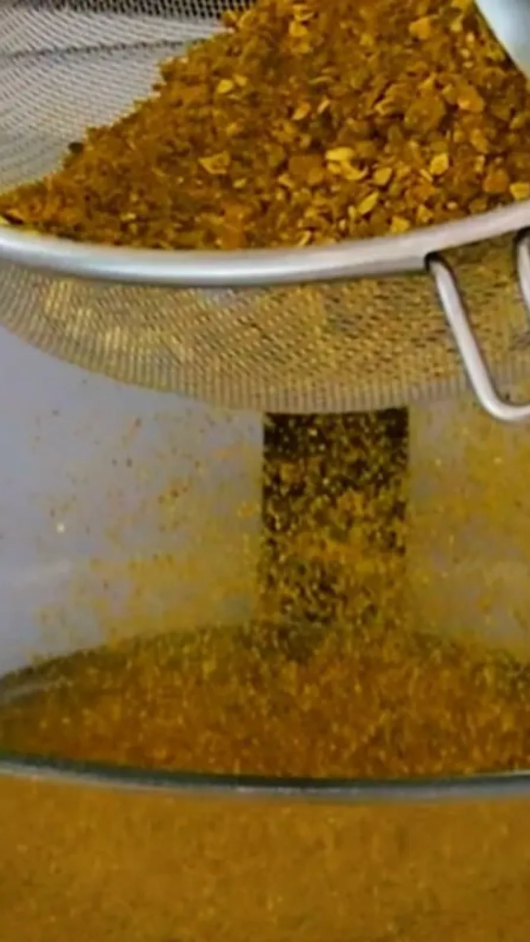 Tempero caseiro fácil de fazer, rende bastante e substitui o industrializado do mercado