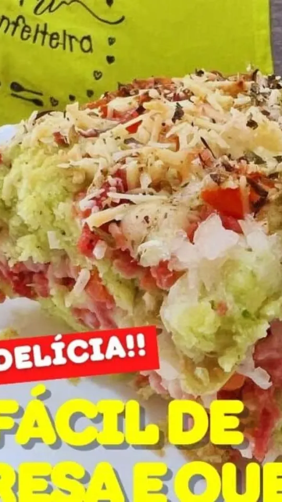 Torta de calabresa com queijo de liquidificador: lanche muito prático e saboroso que fica pronto rapidinho e todo mundo adora