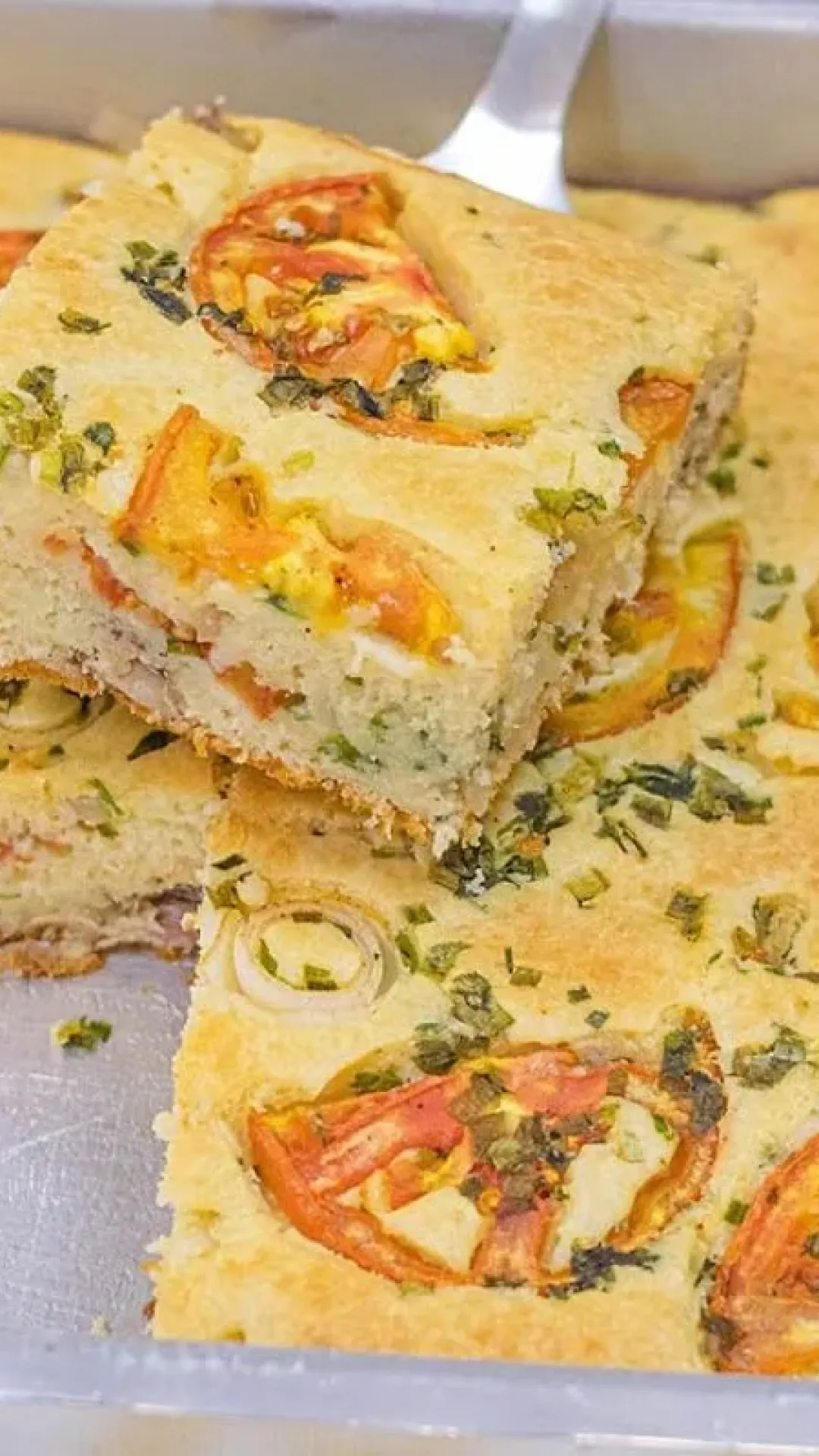 Torta de sardinha batida na mão: recheio não vai ao fogo, muito fácil de fazer