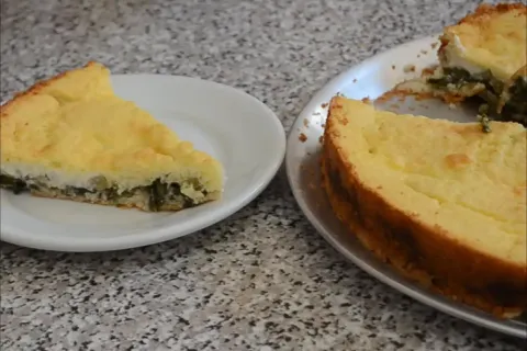 Torta cremosa de arroz: feita com escarola, surpreendente no