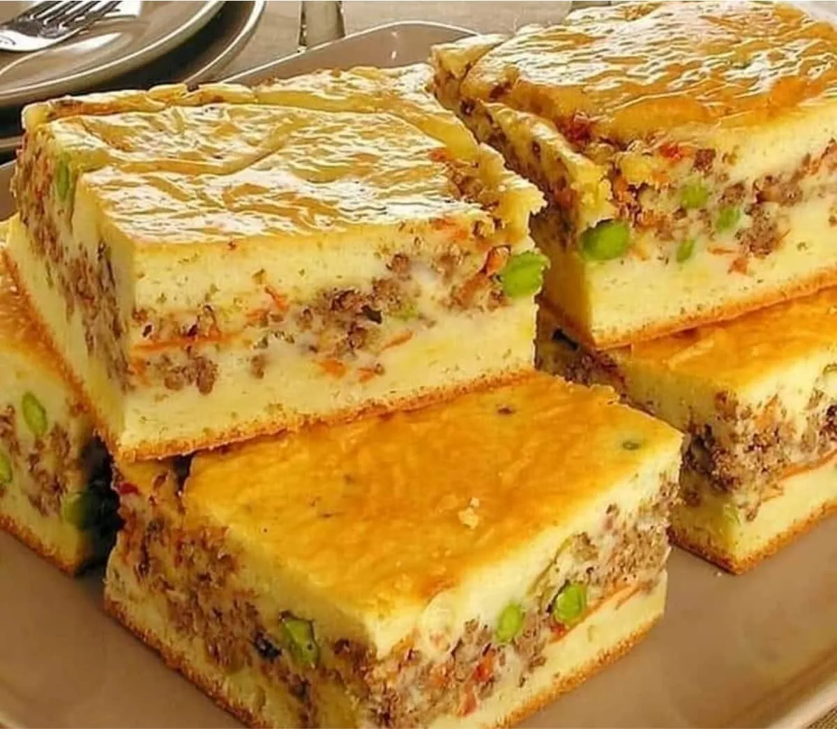 Torta de carne moída com ovo de liquidificador deliciosa e p