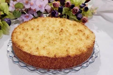 Torta de coco: uma sobremesa rápida e muito fácil de fazer, 