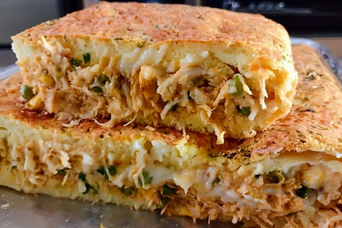 Torta de frango cremosa feita no liquidificador uma delícia