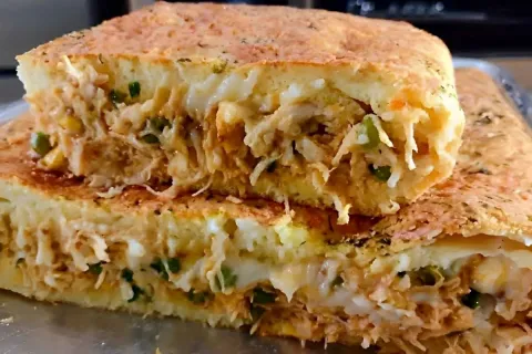 Torta de frango de liquidificador fácil de fazer e perfeita 