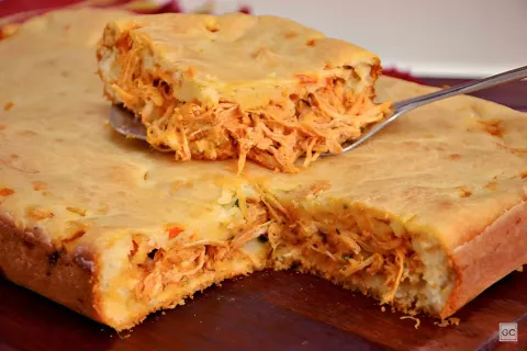 Torta de frango de liquidificador fácil de fazer prática e c