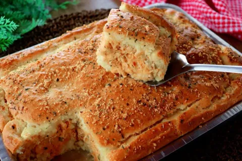 Torta de frango saborosa de liquidificador: veja como fazer 