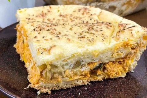 Torta de frango sem glúten feita no liquidificador e sem lei