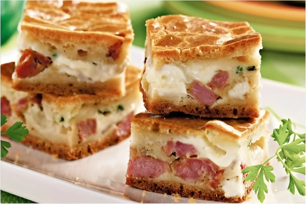 Torta de linguiça com requeijão fácil porque é feita no liqu