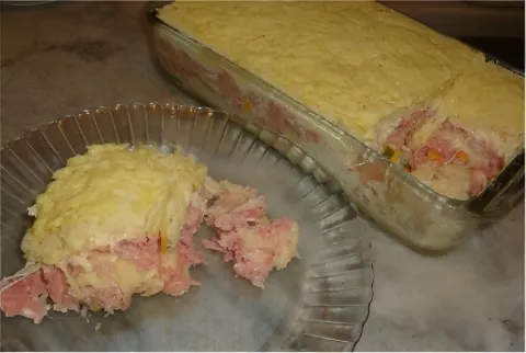 Torta de pão de forma uma torta fácil com recheio delicioso 