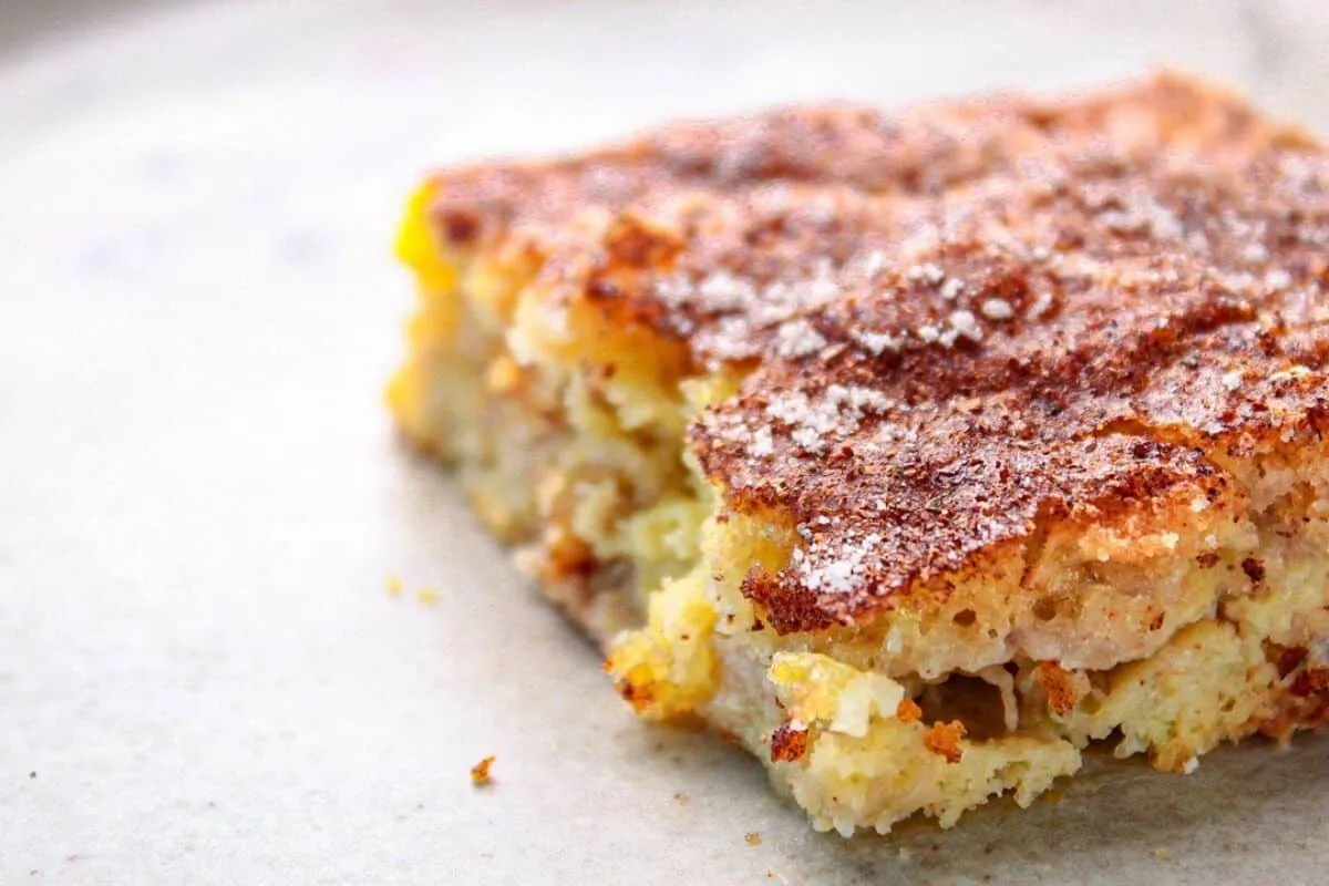 Torta de preguiçoso: feita com banana ou maçã, super rápida