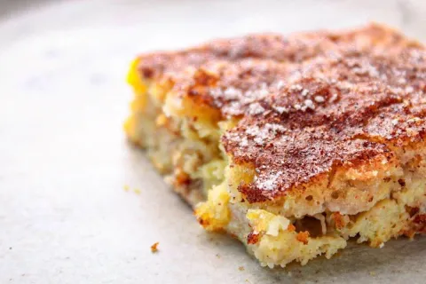 Torta de preguiçoso: feita com banana ou maçã, super rápida 