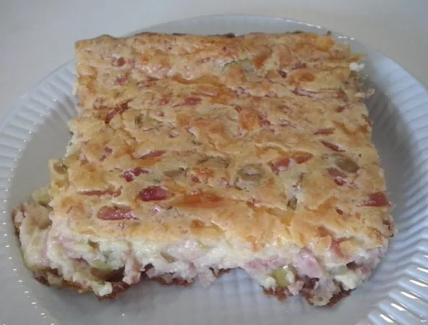 Torta de Presunto e Queijo com Creme de Leite